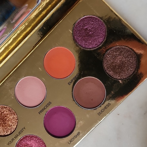 CLOSET CLOSING - Coloured Rain Queen of Hearts palette - Picture 3 of 5